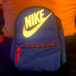 Nike Futura Fuel Pack Insulated lunch bag